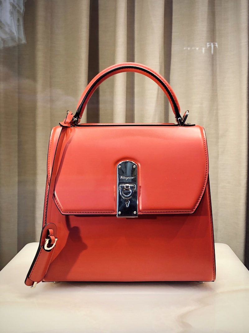 Trendy Handbag for Women